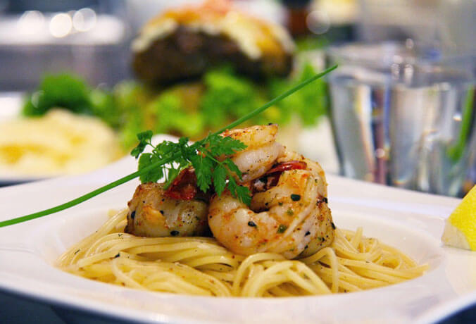 massa com frutos do mar pratos gregos