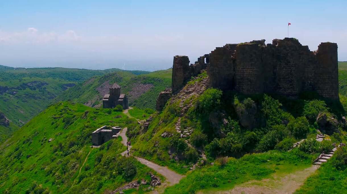 EXPLORE AS PAISAGENS DA ARMÊNIA