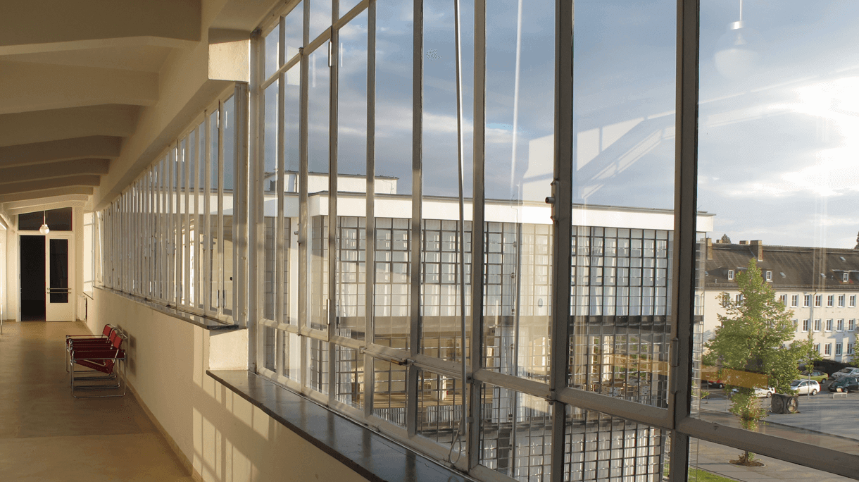 OS GRANDES NOMES DA ESCOLA BAUHAUS