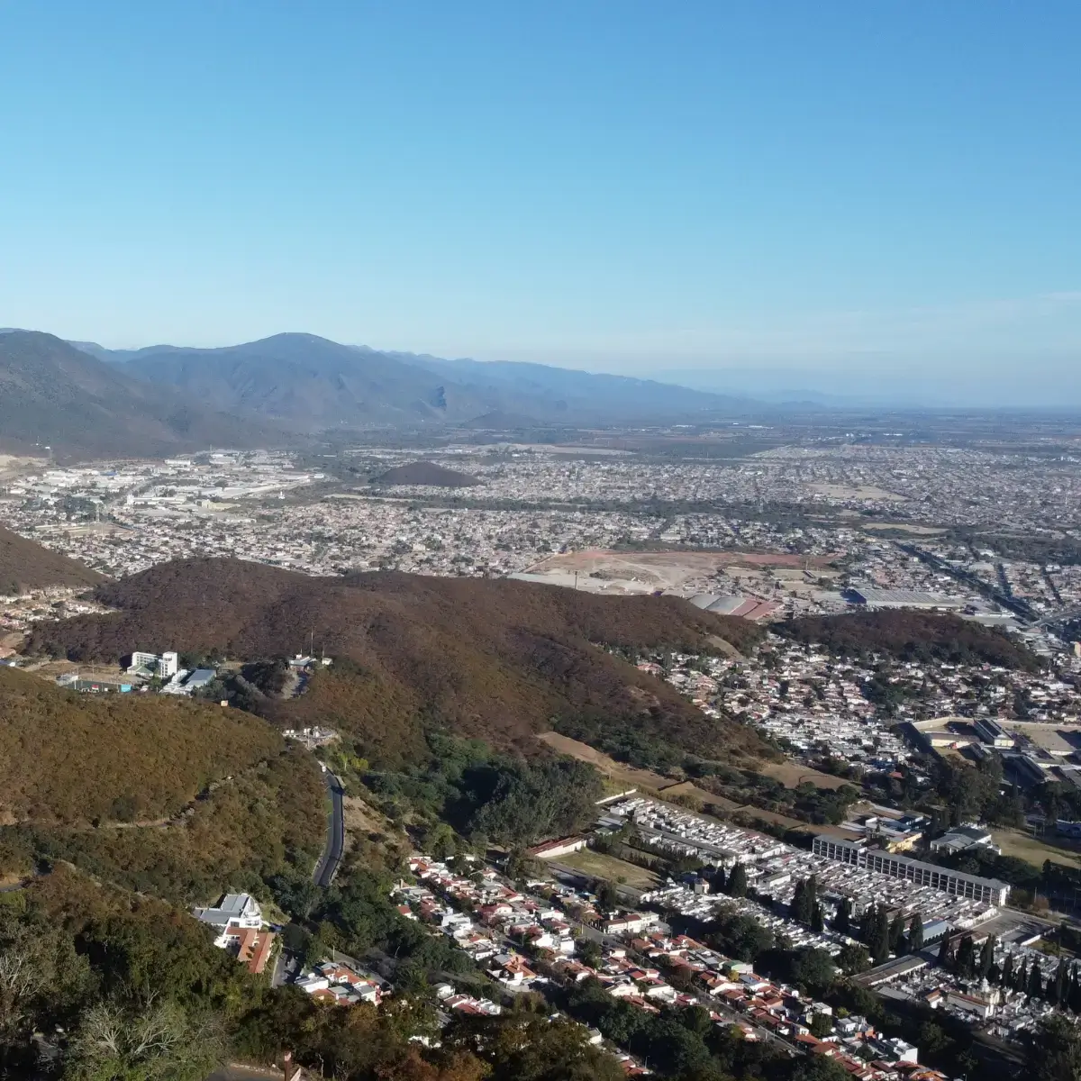 Salta, na Argentina, vista do alto do Cerro San Bernardo