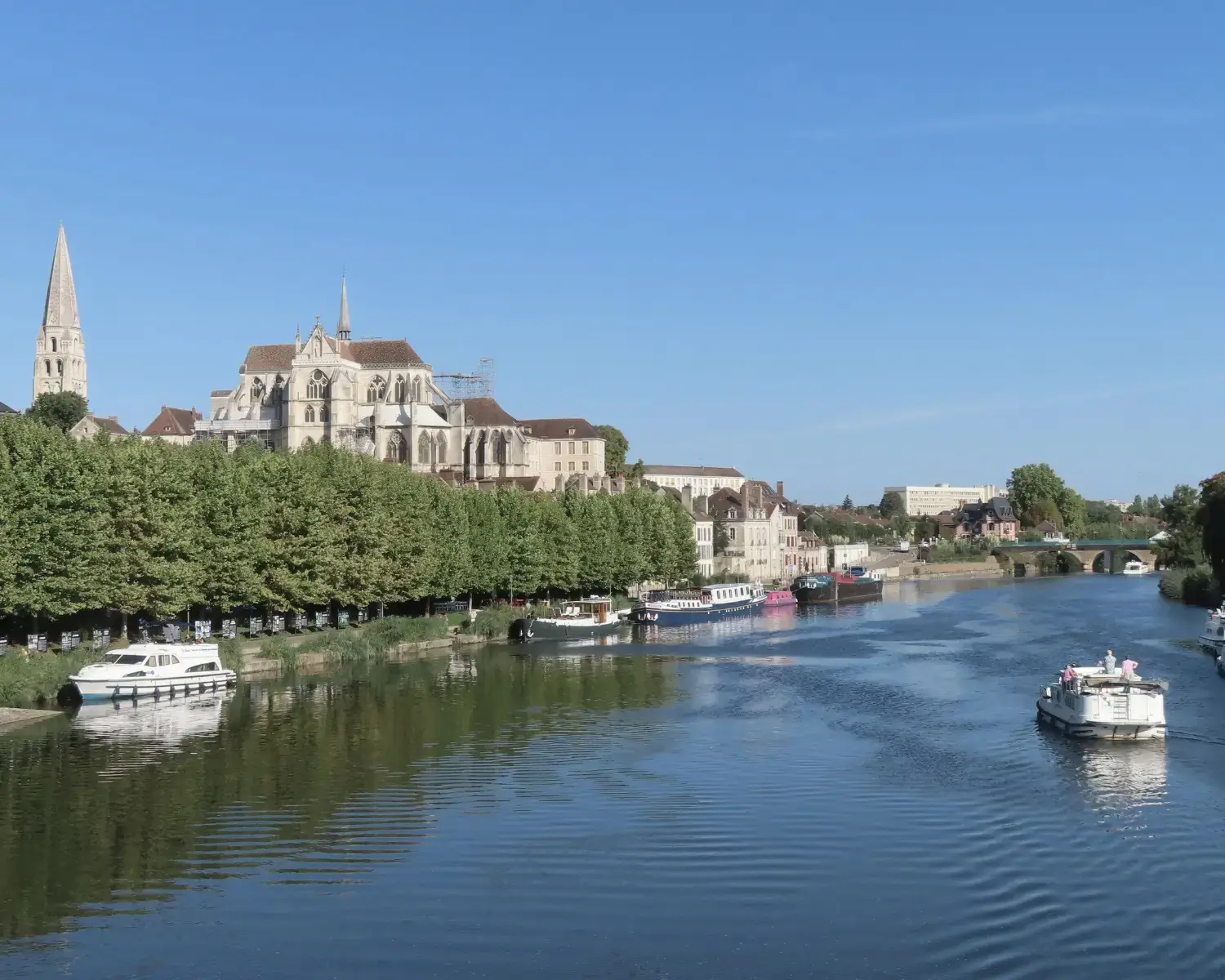 cruzeiro fluvial borgonha Auxerre